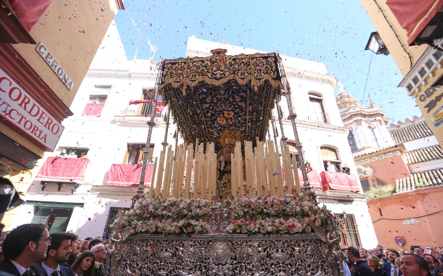 vista trasera y contracenital del paso de palio