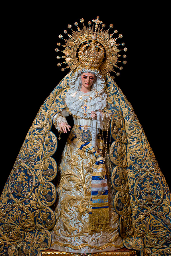 talla virgen de las lagrimas