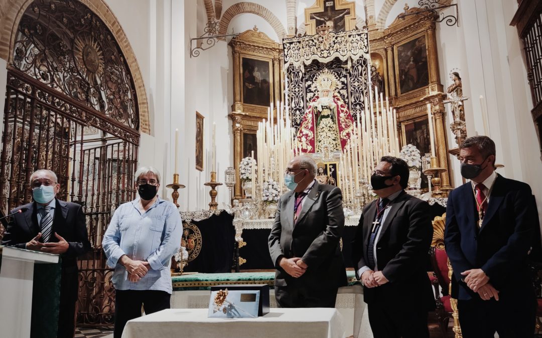 Entrega a la Santísima Virgen de la Rosa de Pasión de los Donantes