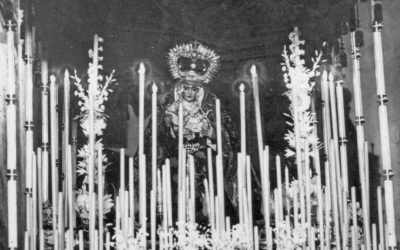 Nuestra Señora en su paso de palio en los primeros años del siglo XX