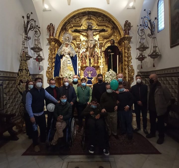 Cinco Lágrimas. Visita navideña de los ‘niños’ de la Orden de San Juan de Dios